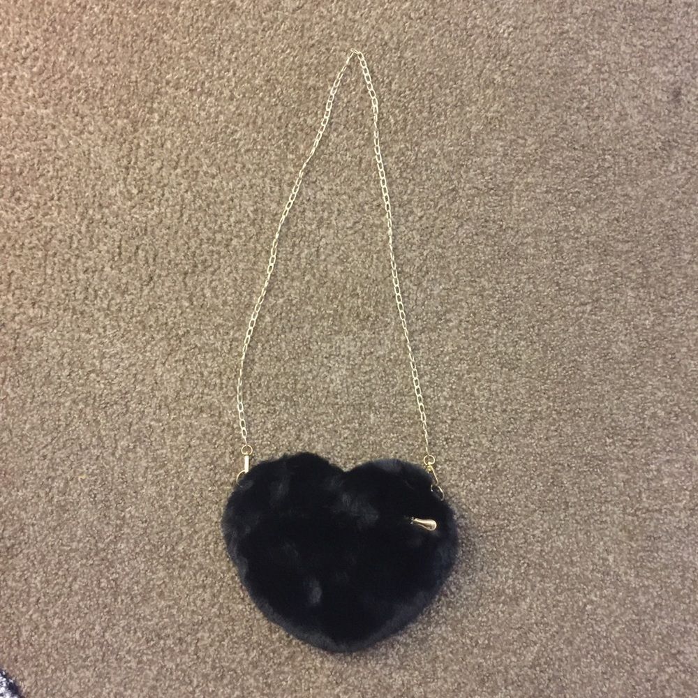Black Fluffy Heart Purse - Picture 3 of 7